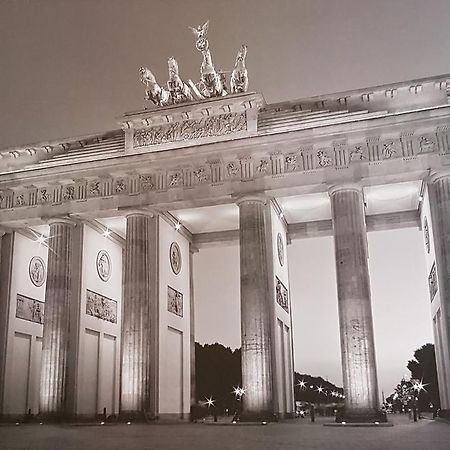 Hotel Pension Eberty Berlin Extérieur photo