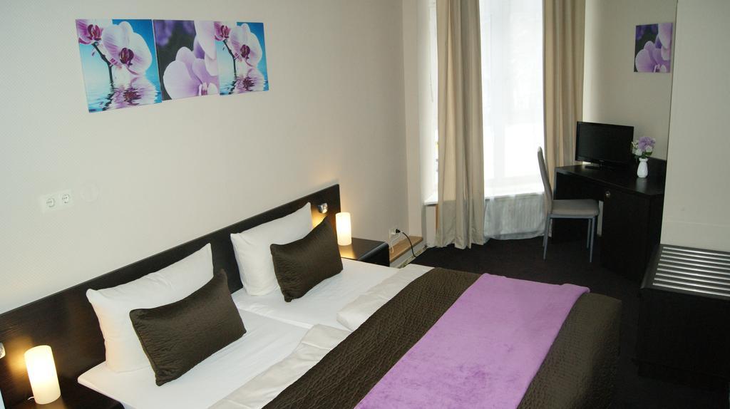Hotel Pension Eberty Berlin Extérieur photo