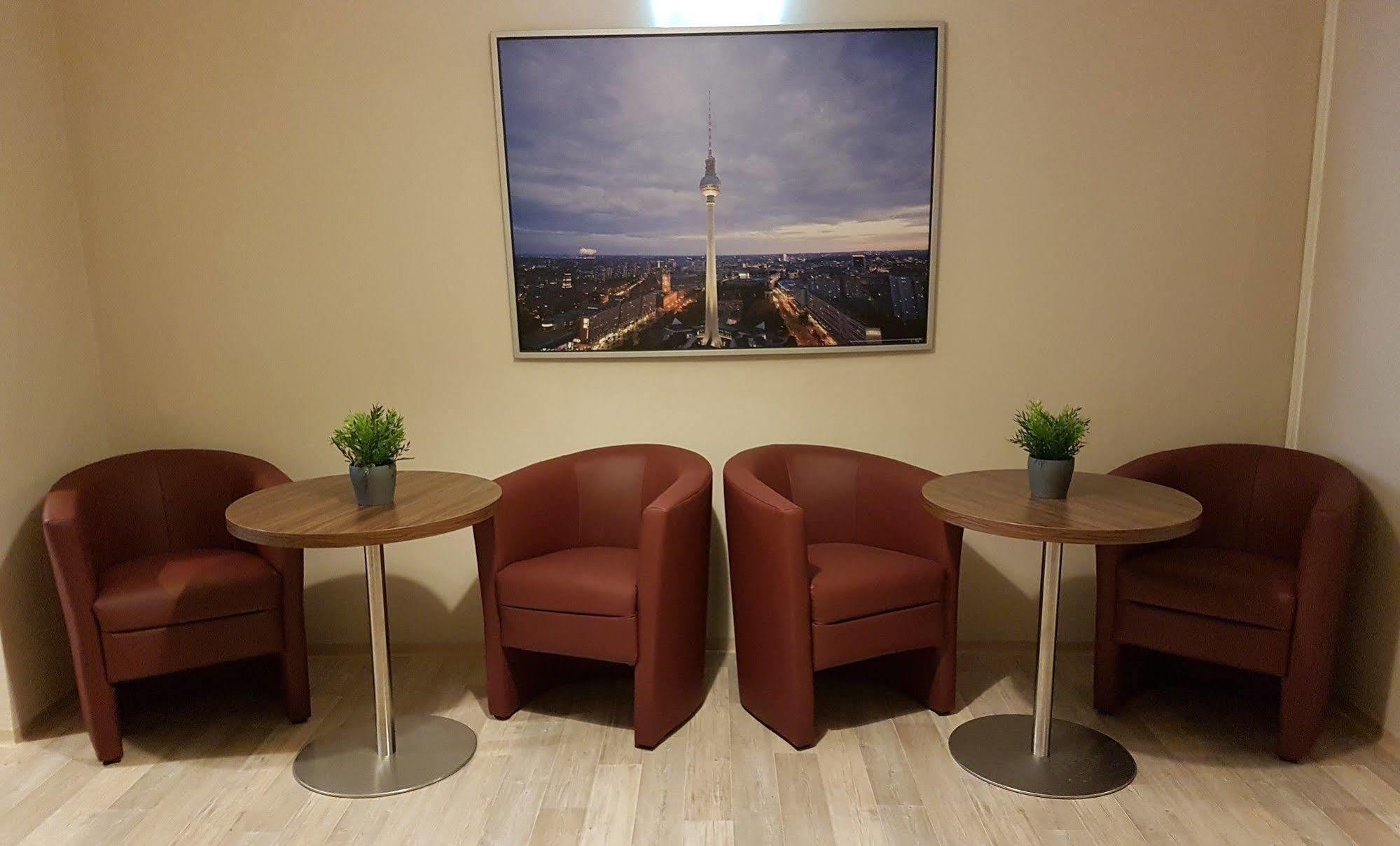 Hotel Pension Eberty Berlin Extérieur photo